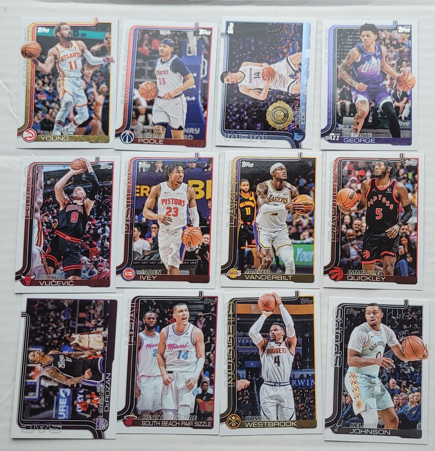 2025-26 Topps - Lot de 12 cartes