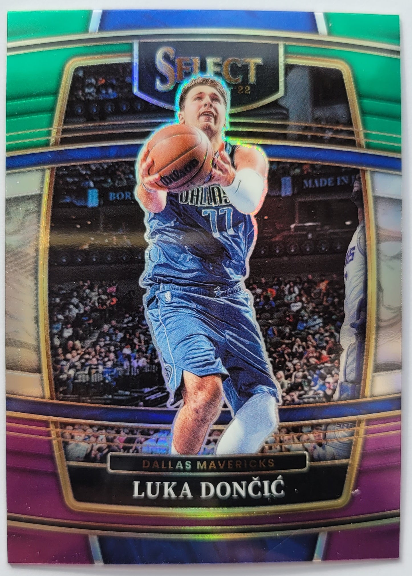 Luka Doncic - 2021-22 Select Prizms Green White Purple #12