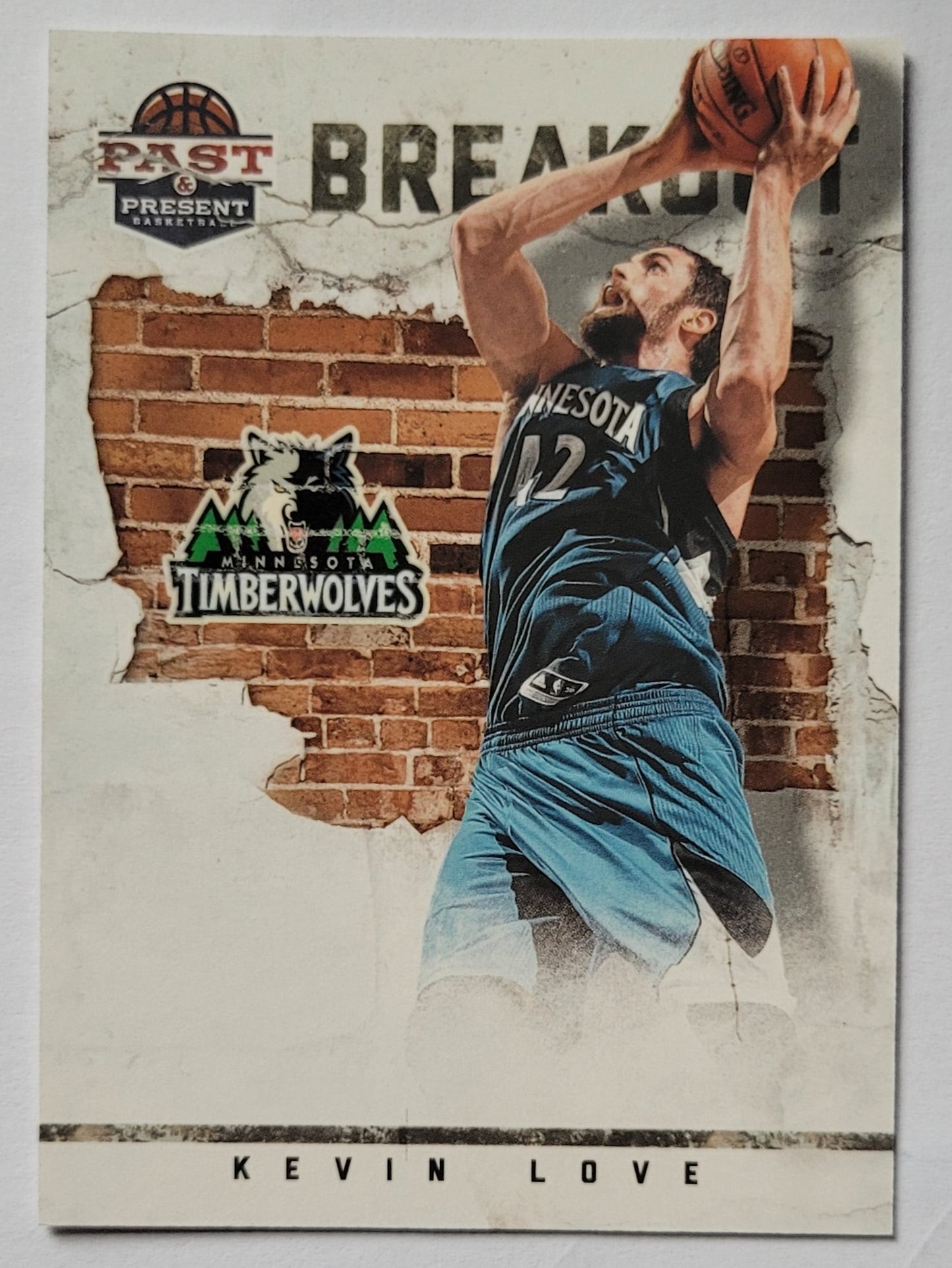 Kevin Love - 2011-12 Panini Past and Present Breakout #14