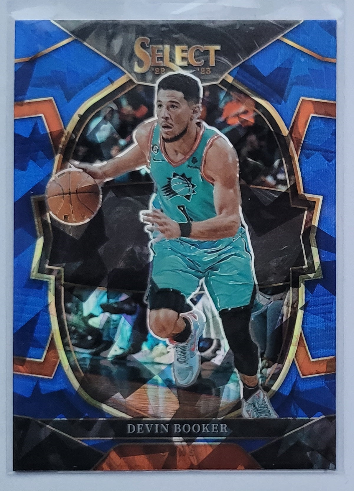 Devin Booker - 2022-23 Select Prizms Blue Cracked Ice #38