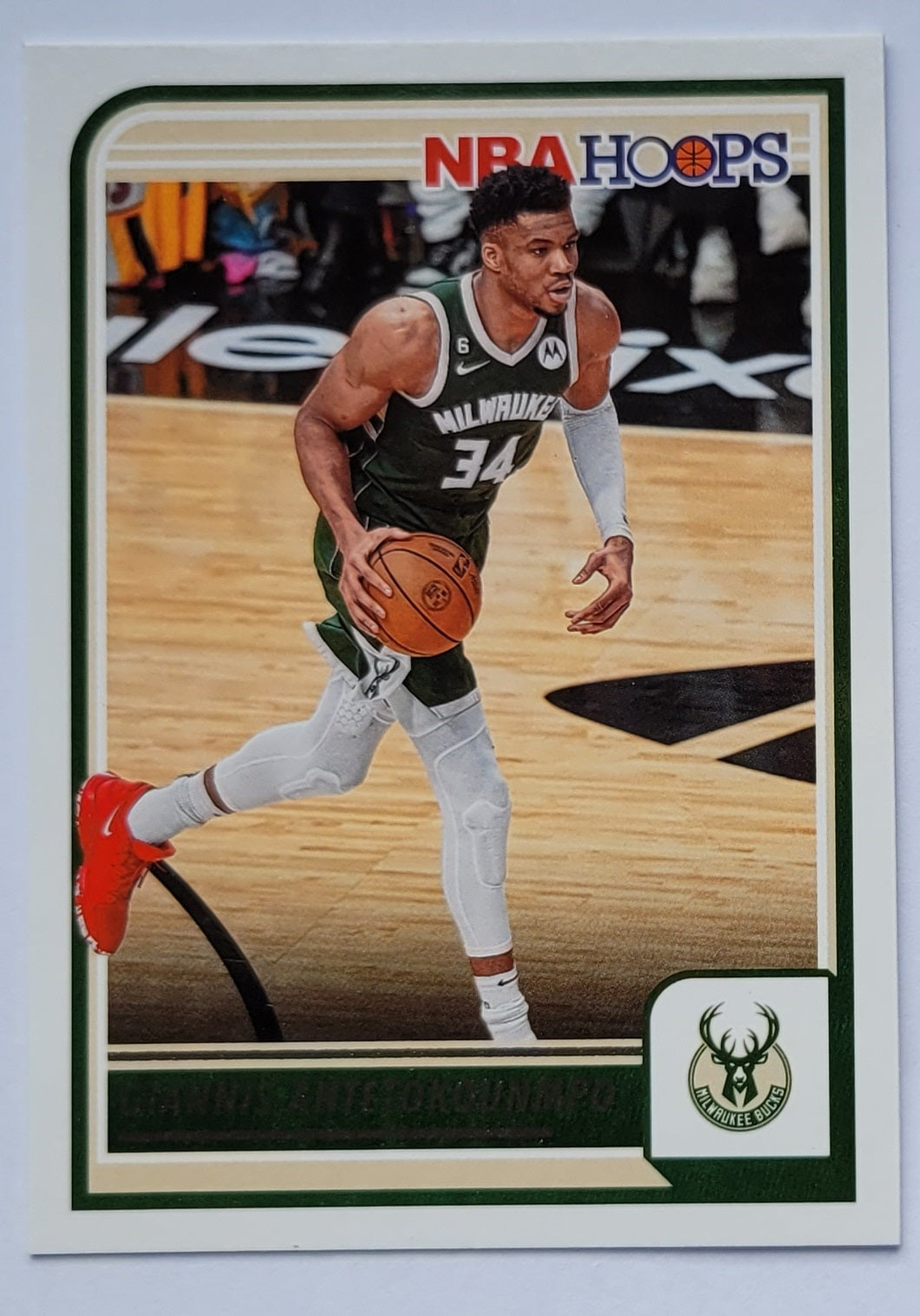 Giannis Antetokounmpo - 2023-24 Hoops #147