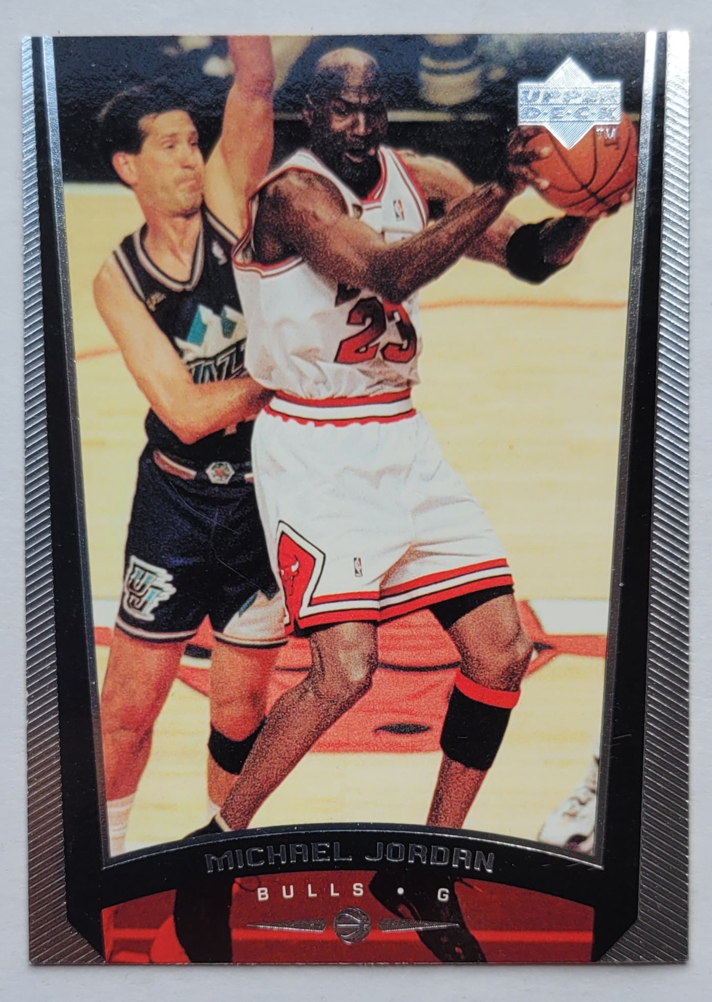 Michael Jordan - 1998-99 Upper Deck #230b