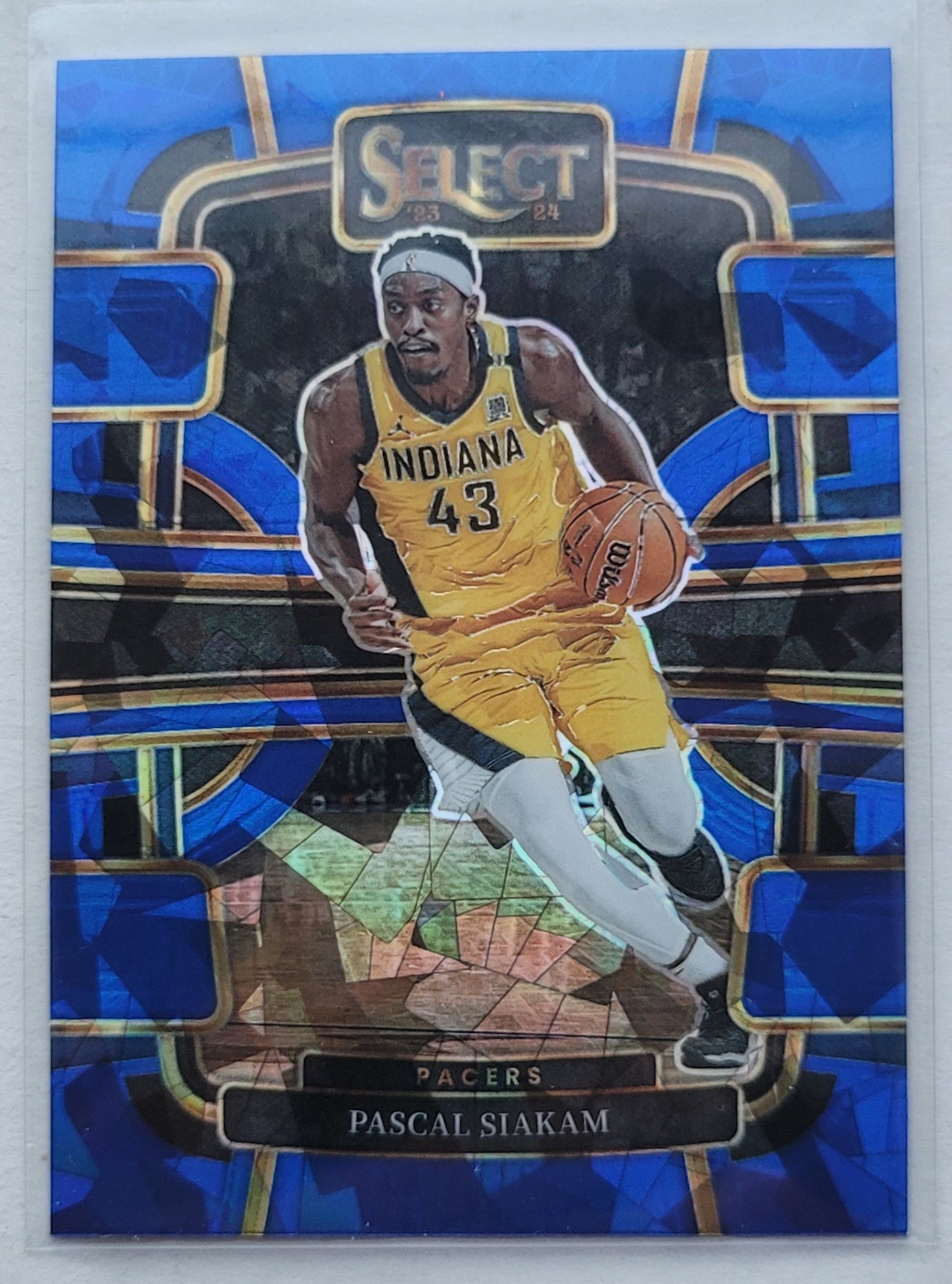 Pascal Siakam - 2023-24 Select Prizms Blue Cracked Ice #8