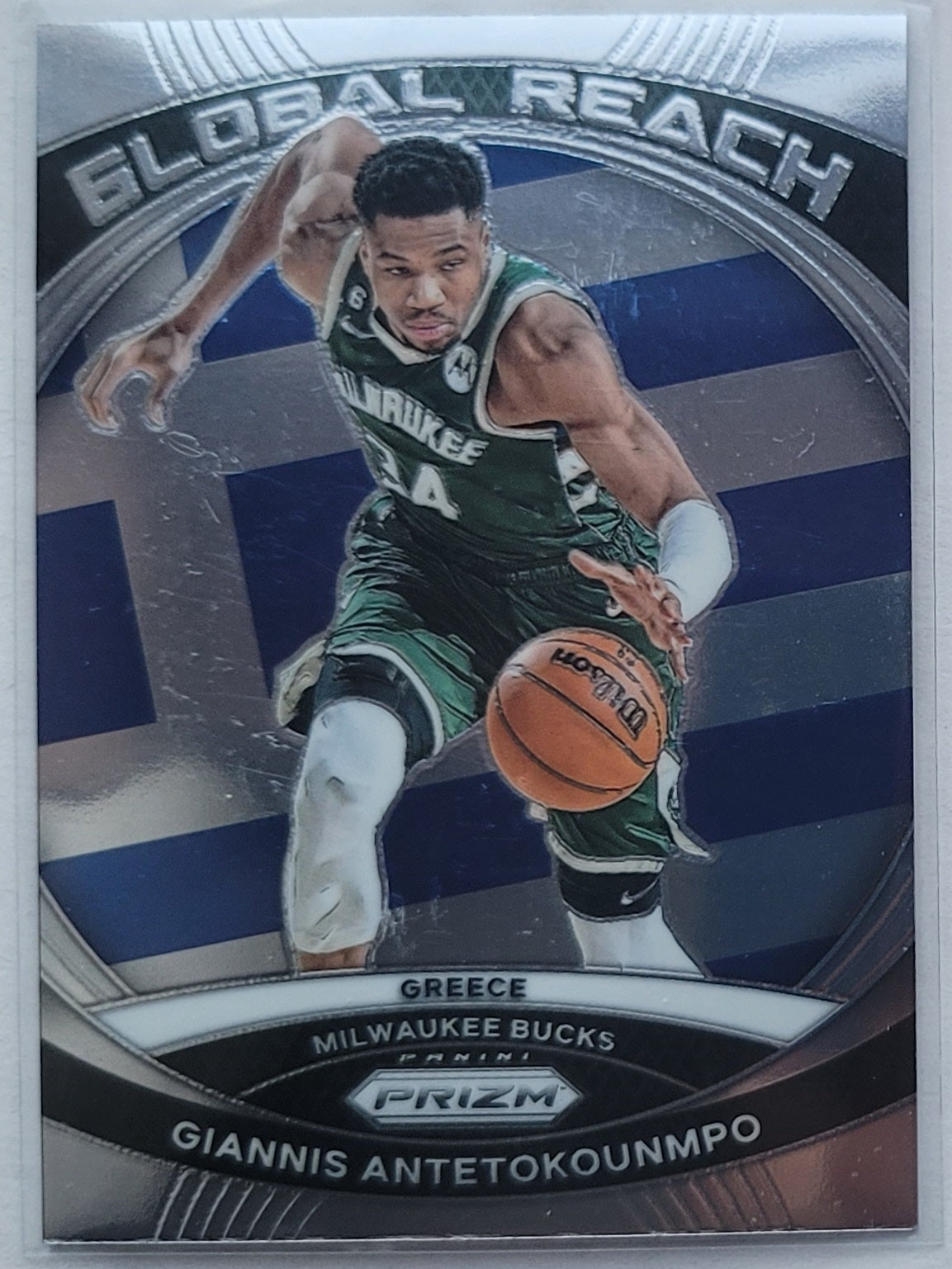 Giannis Antetokounmpo - 2023-24 Panini Prizm Global Reach #4