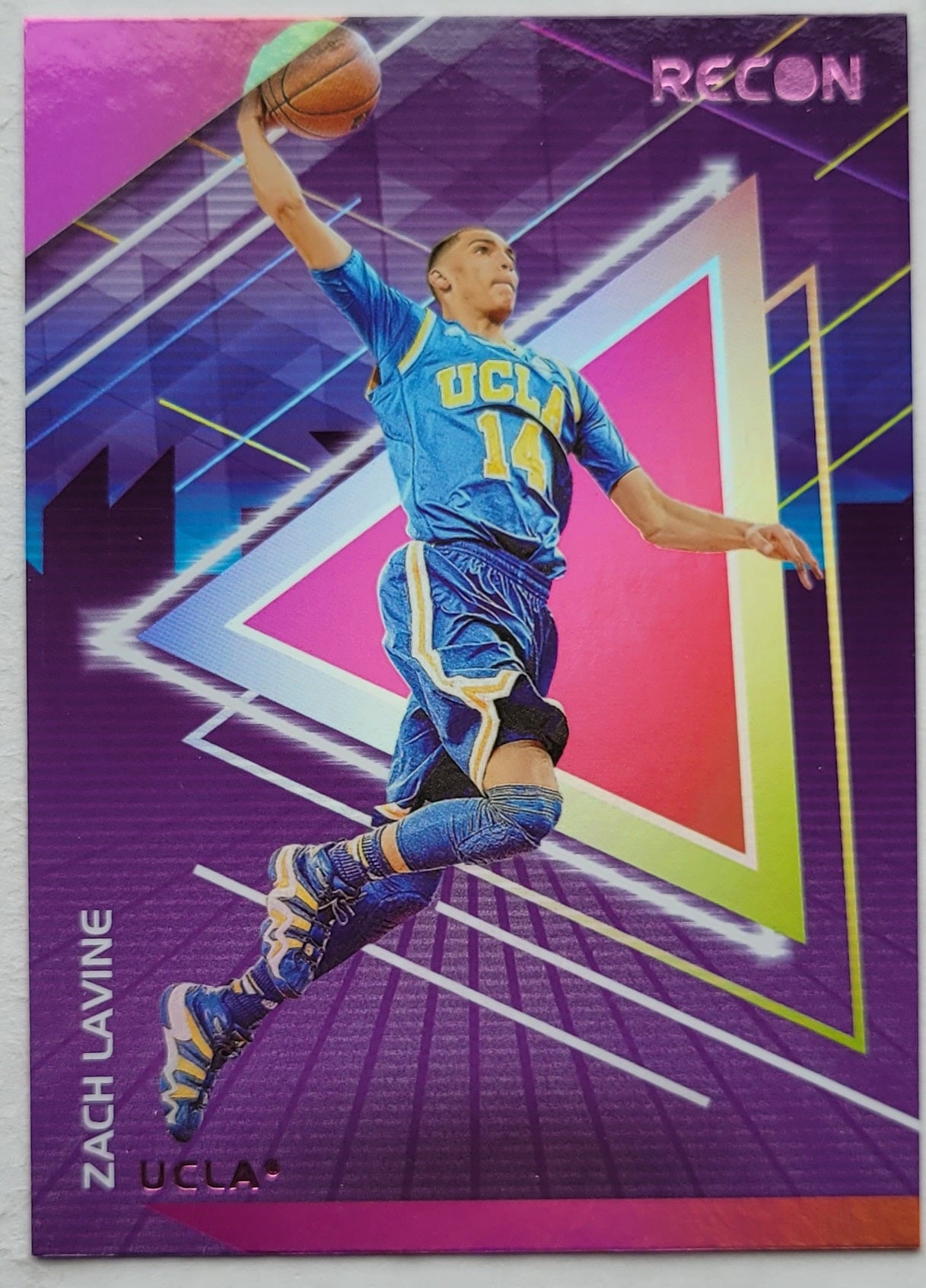 Zach LaVine - 2022-23 Panini Chronicles Draft Picks Recon Pink #25