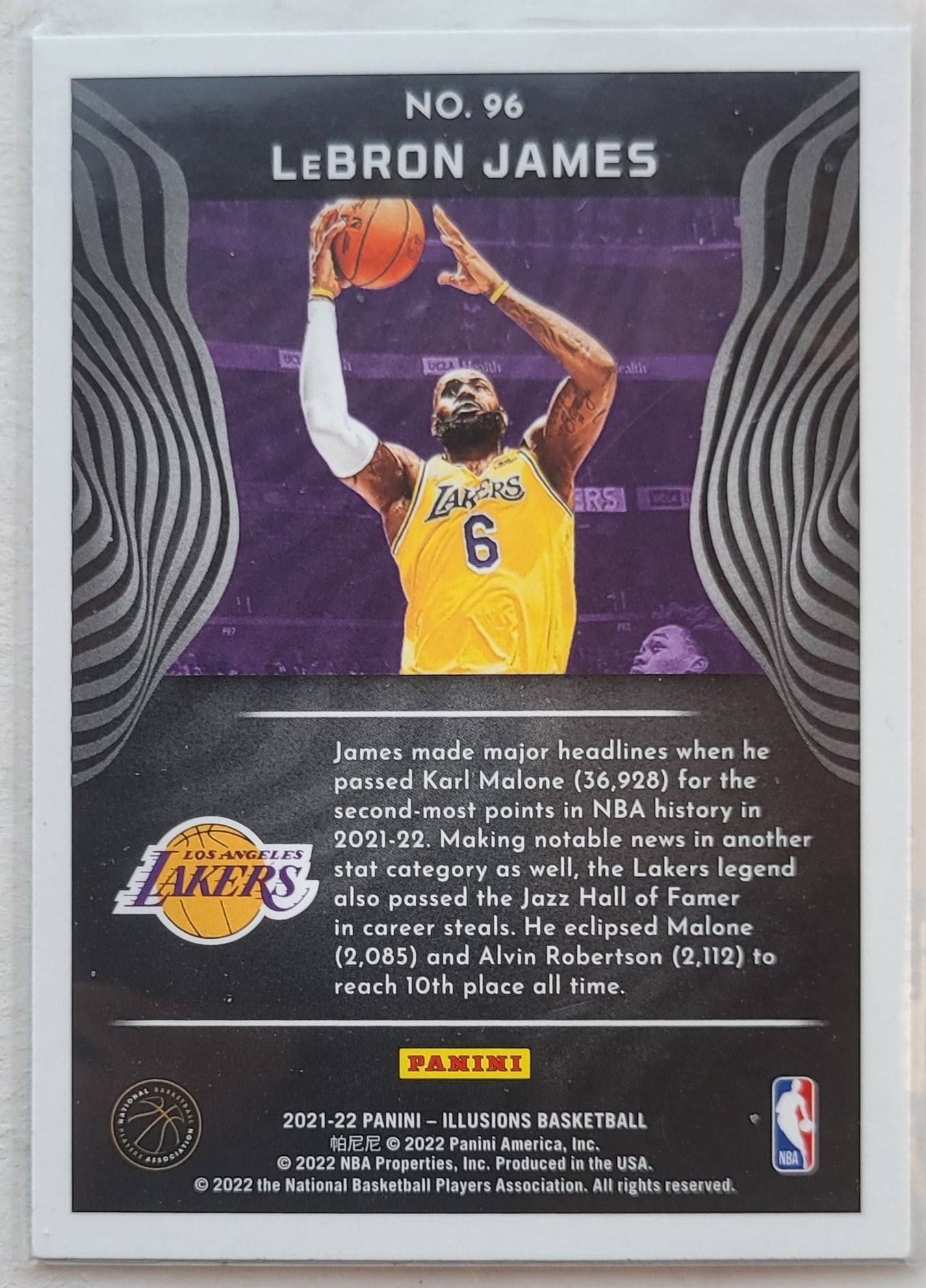 LeBron James - 2021-22 Panini Illusions #96