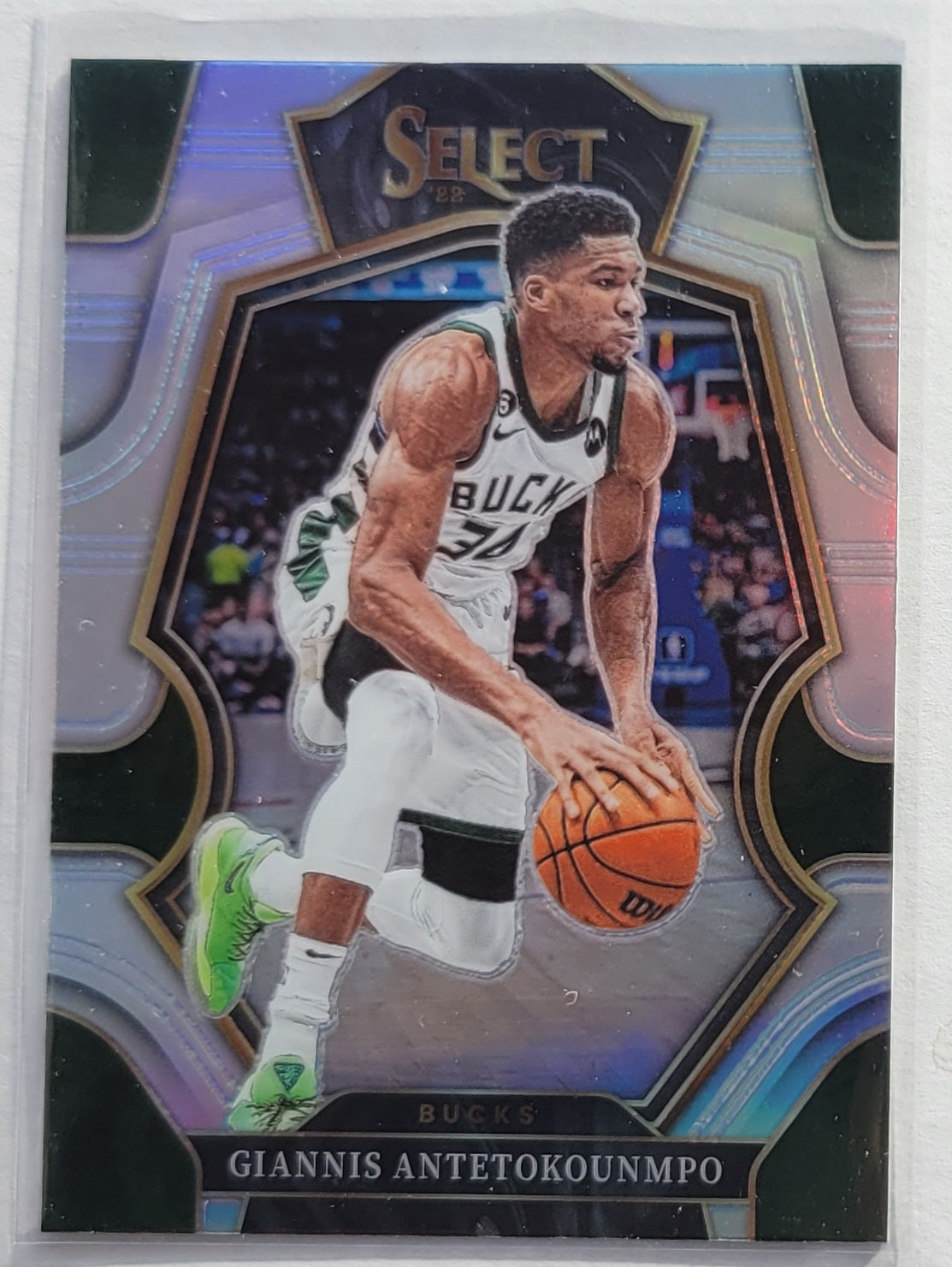 Giannis Antetokounmpo - 2022-23 Select Prizms Silver #161