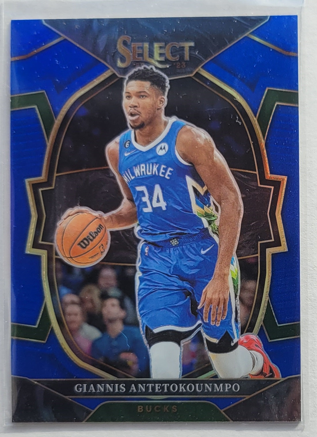 Giannis Antetokounmpo - 2022-23 Select Prizms Blue #61