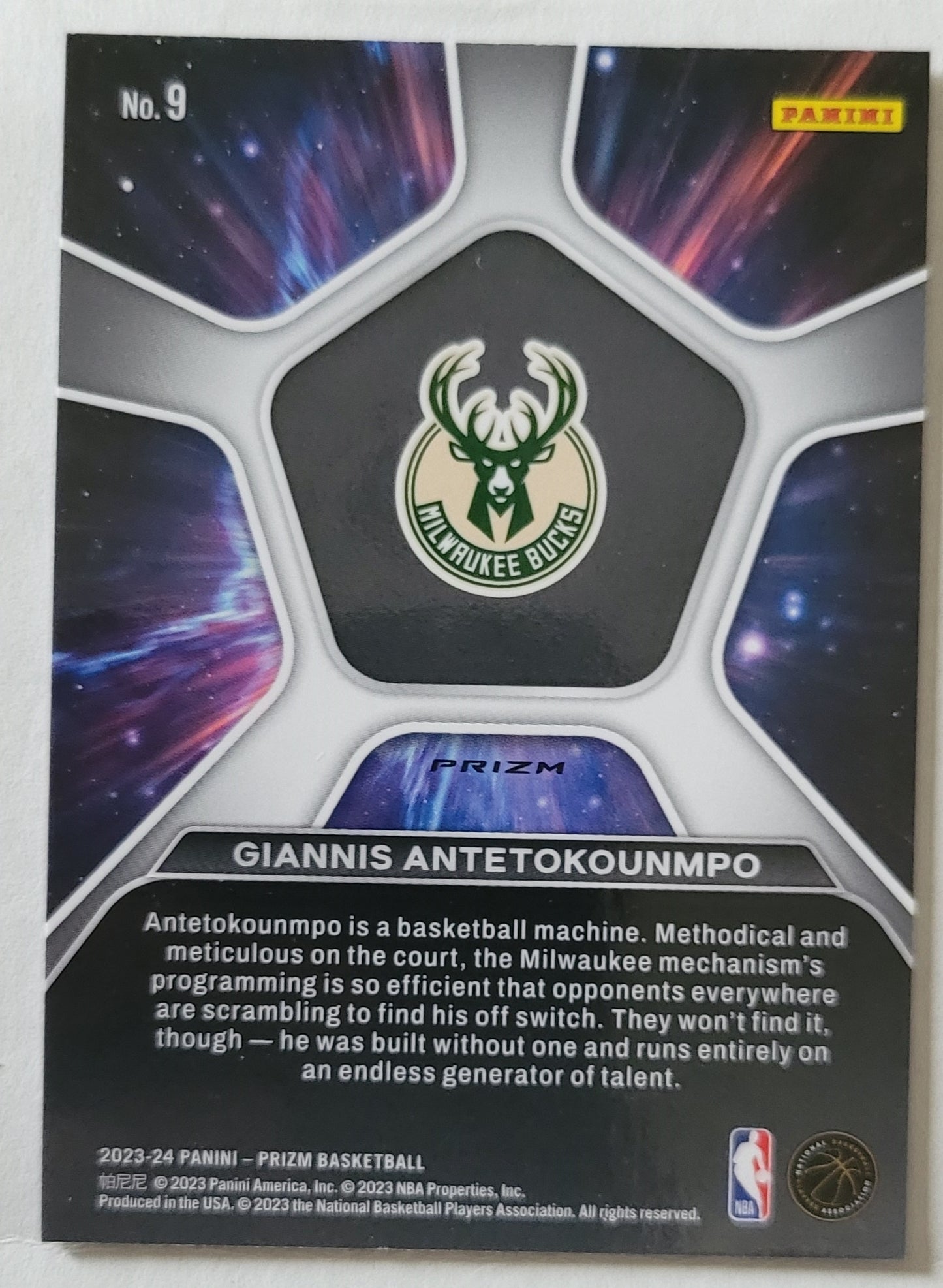 Giannis Antetokounmpo - 2023-24 Panini Prizm Deep Space Prizms Silver #9