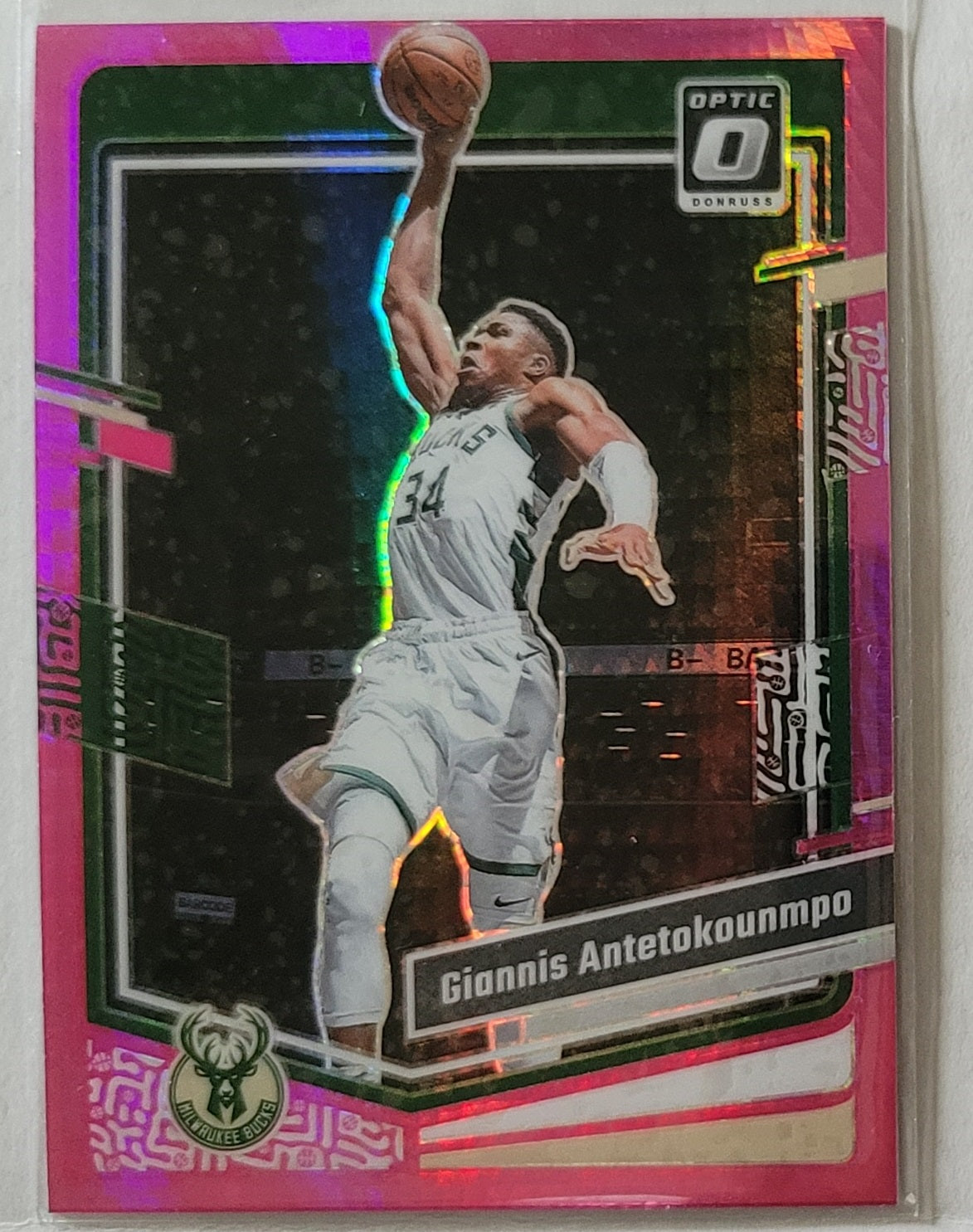 Giannis Antetokounmpo - 2023-24 Donruss Optic Hyper Pink #53