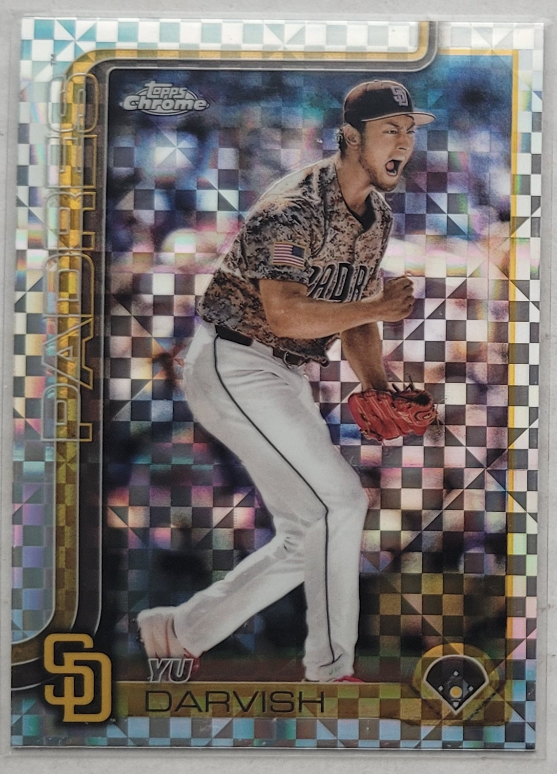 Yu Darvish - 2025 Topps Chrome X-Fractors #186