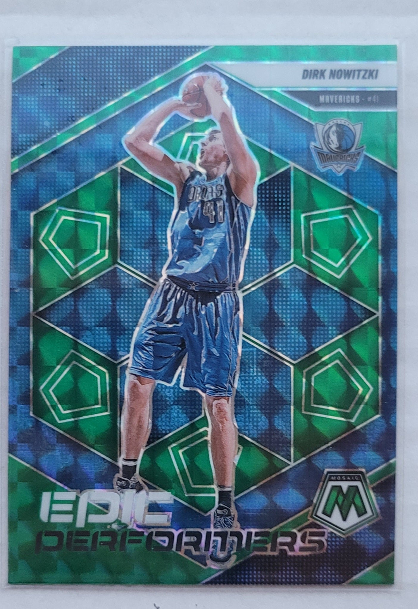 Dirk Nowitzki - 2024-25 Panini Mosaic Epic Performers Mosaic Green #18