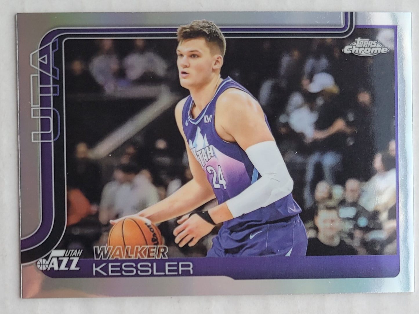 Walker Kessler - 2025-26 Topps Chrome Refractors #205