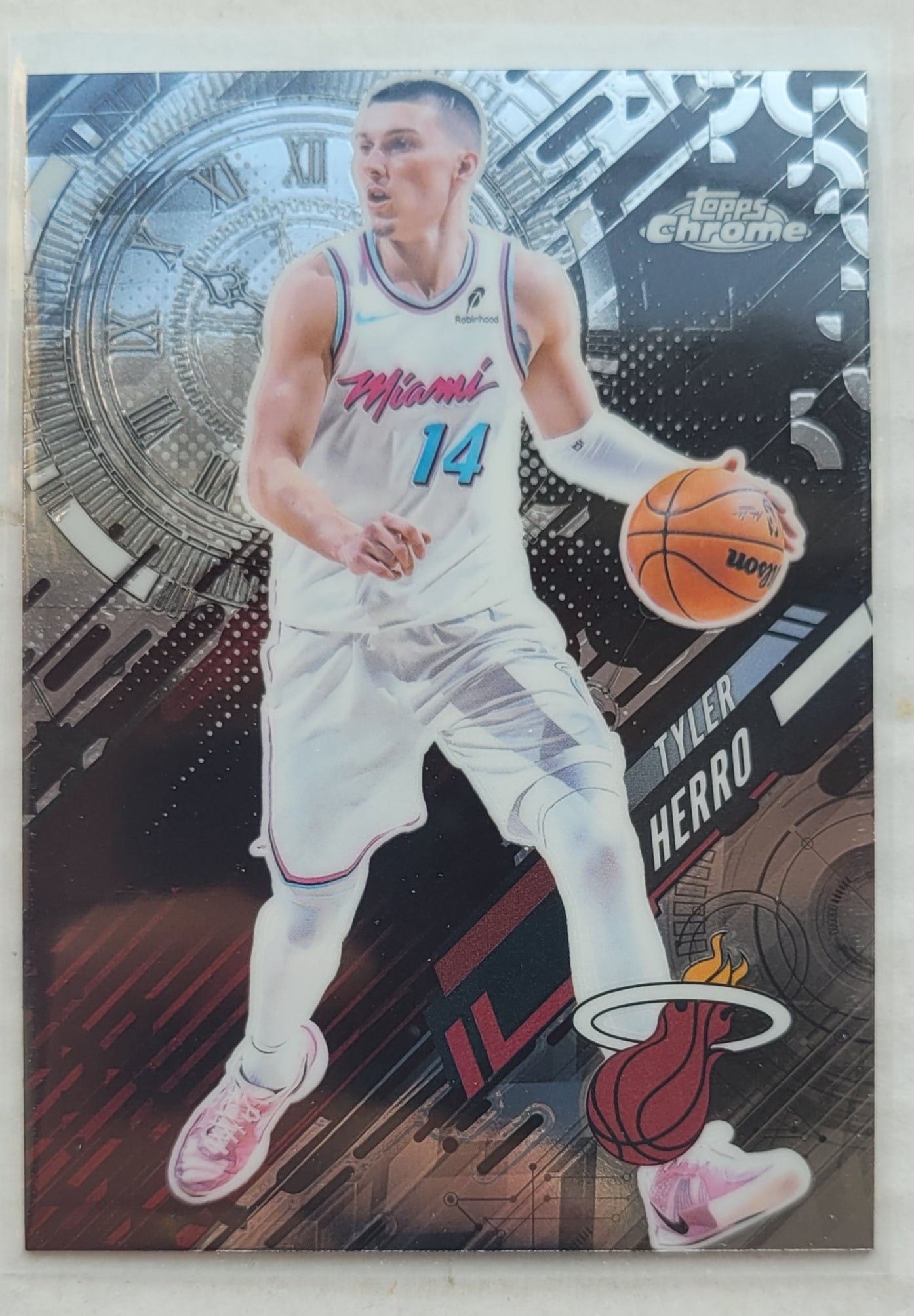 Tyler Herro - 2025-26 Topps Chrome Go Time #GT6