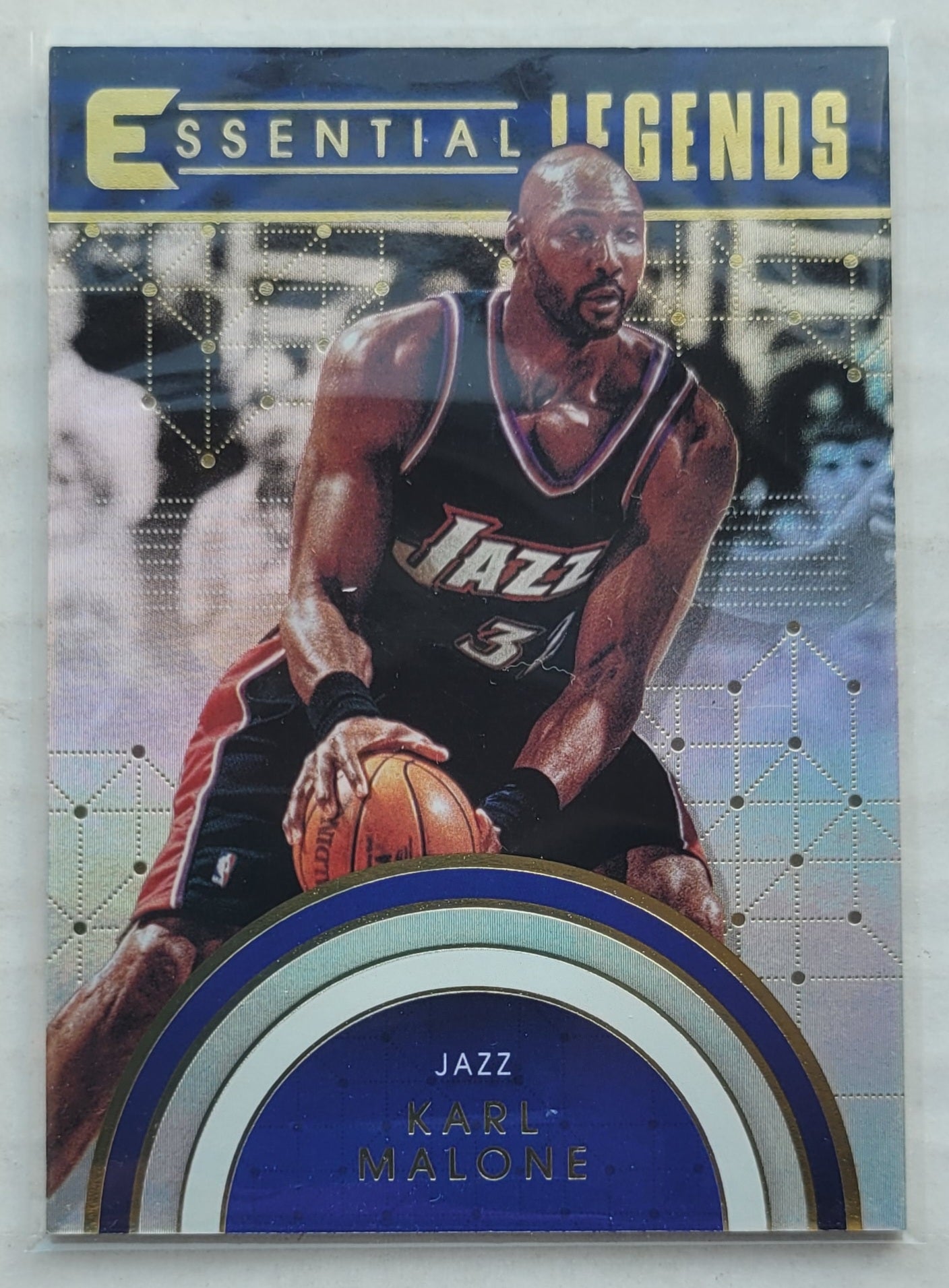 Karl Malone - 2017-18 Panini Essentials Essential Legends #EL11
