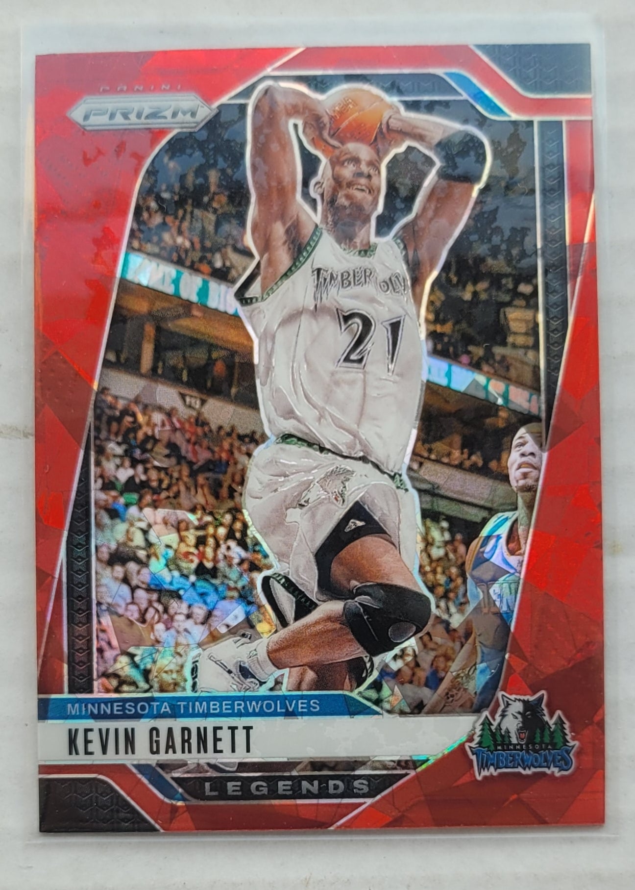 Kevin Garnett - 2024-25 Panini Prizm Prizms Red Ice #283