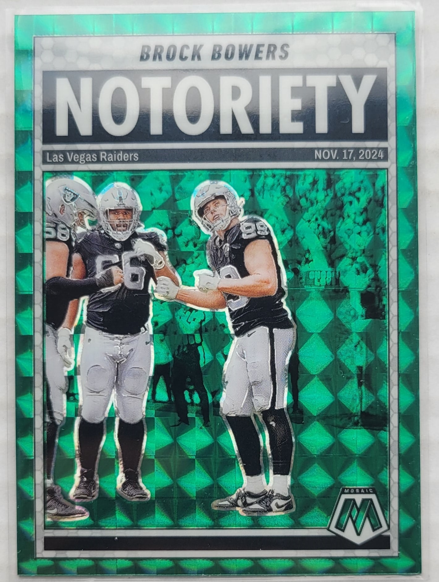 Brock Bowers - 2025 Panini Mosaic Notoriety Mosaic Green #10