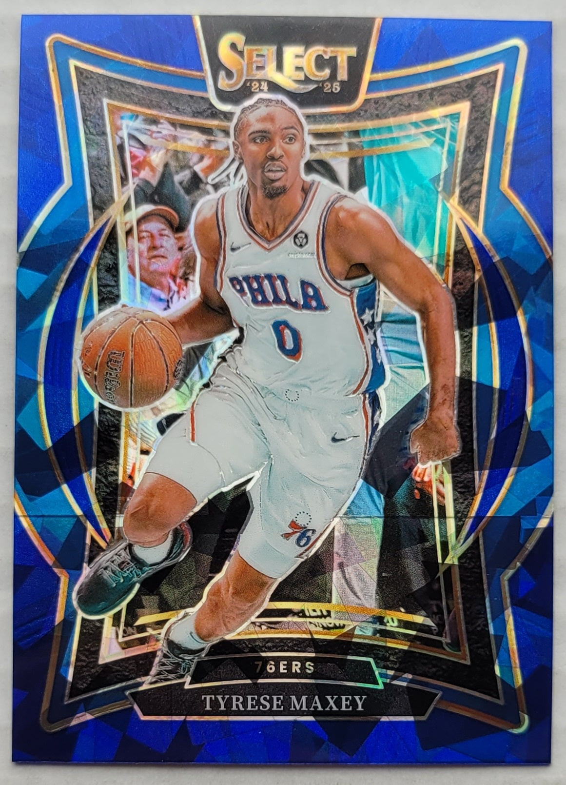 Tyrese Maxey - 2024-25 Select Blue Cracked Ice Prizms #20