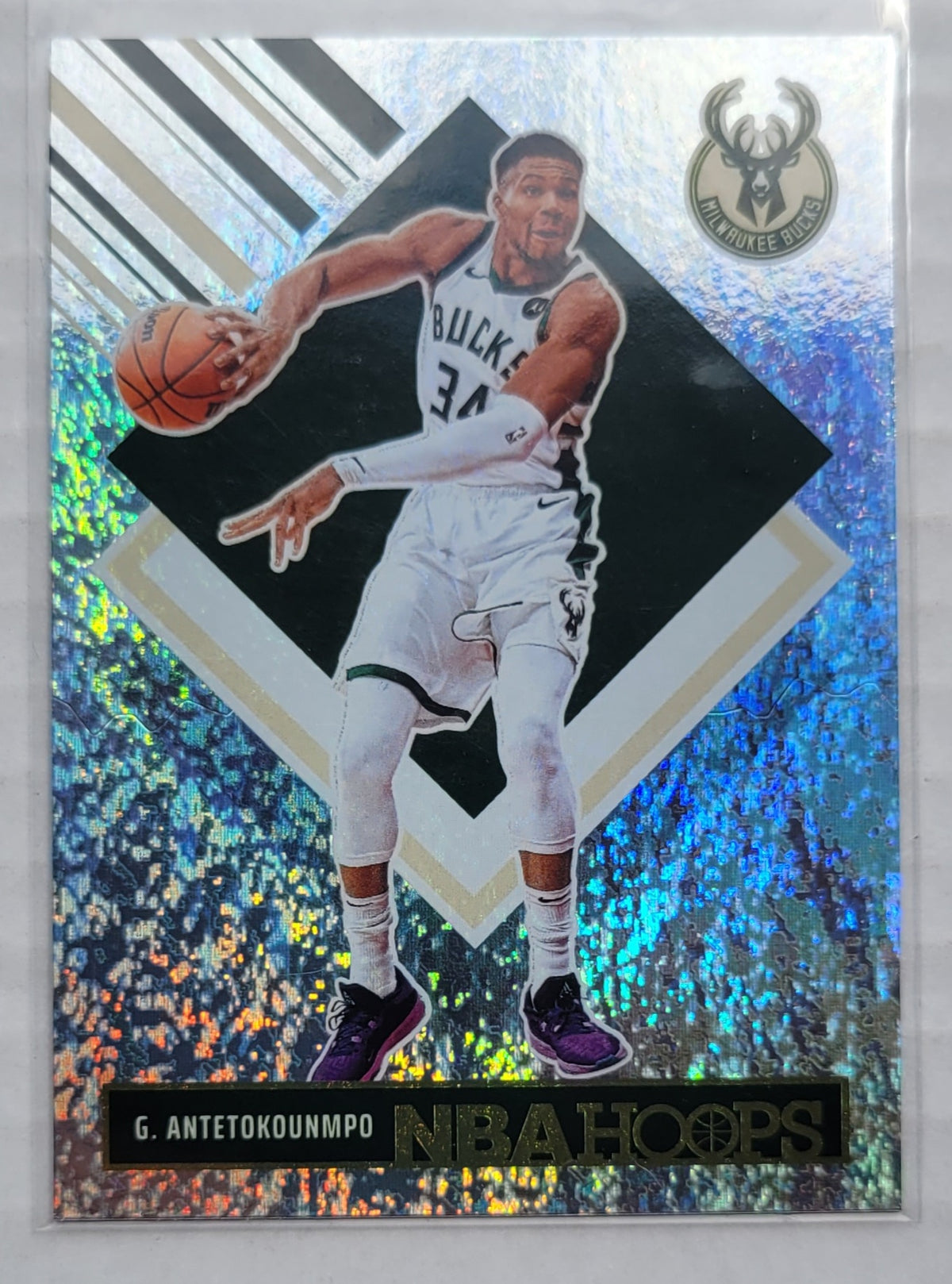 Giannis Antetokounmpo - 2024-25 Hoops Texture #285